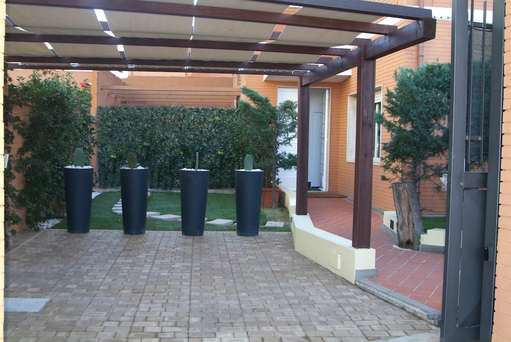 B&Beach Cagliari Guest House Luaran gambar