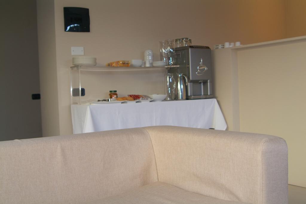 B&Beach Cagliari Guest House Luaran gambar