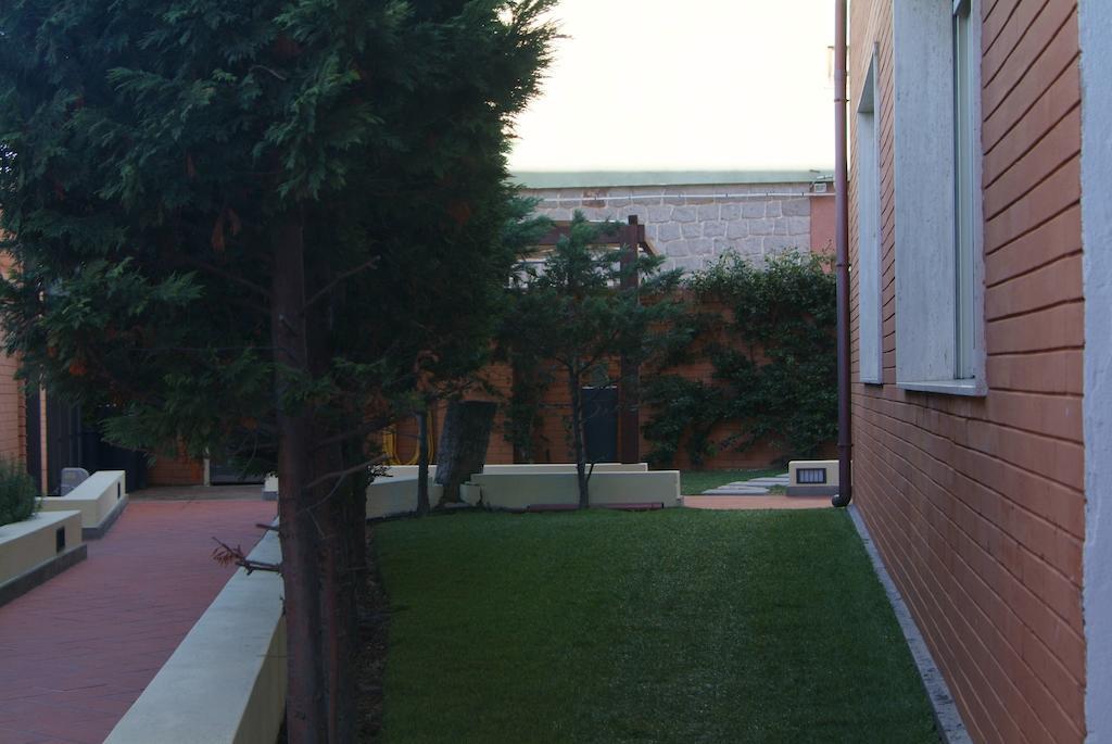 B&Beach Cagliari Guest House Luaran gambar