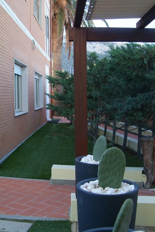 B&Beach Cagliari Guest House Luaran gambar