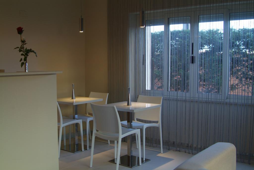 B&Beach Cagliari Guest House Luaran gambar